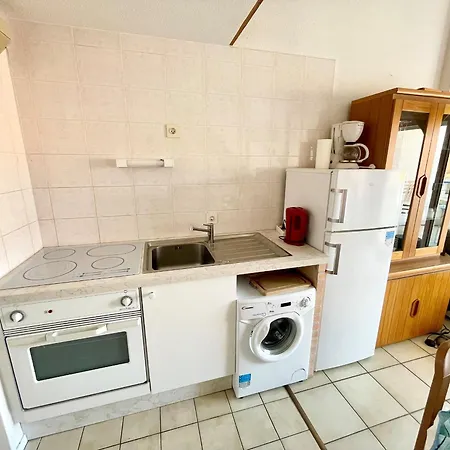 Апартаменты Studio-mezzanine Agreable A 150m De La Plage, Quartier Arago, Balcon-terrasse, Animaux Acceptes - Fr-1-92-566 Ле-Сабль-д’Олон